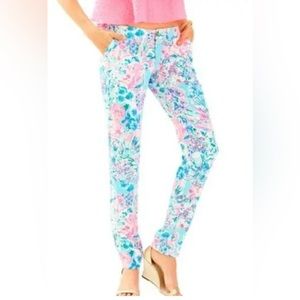 🌸 Lilly Pulitzer Serene Blue Gypsea Floral Alina Slim Pants ~ size 4 🌸